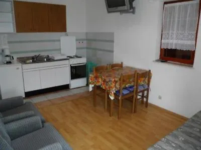 Διαμέρισμα Mirjana 7a *